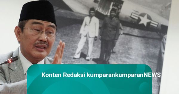 Bir kishi nasosdan siqadi